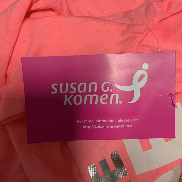 All for $15 Woman’s Size 16 shorts plus two tops size 20 . All NWT - Picture 13 of 14